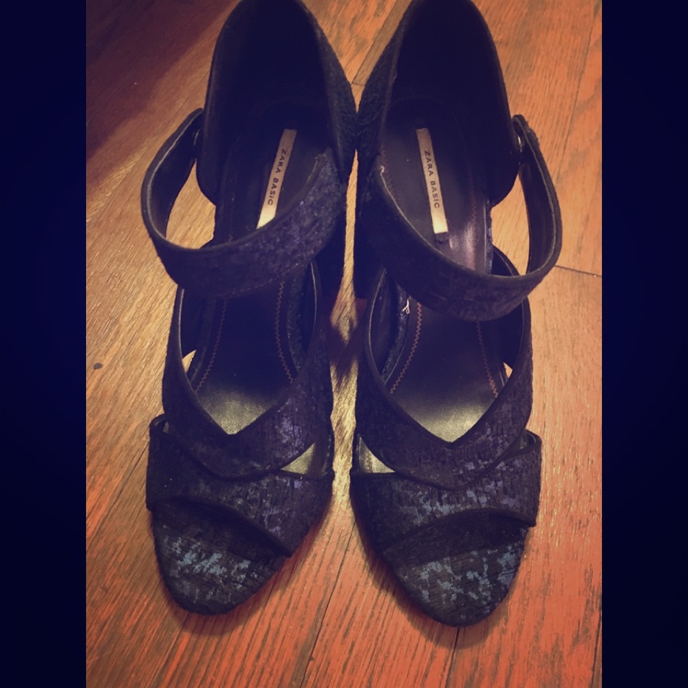 Zara Basic Chunky Heels